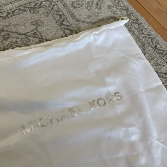 Michael Kors dustbag - Picture 2 of 2